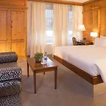 Yona Ex Le Parc Hotel 4*