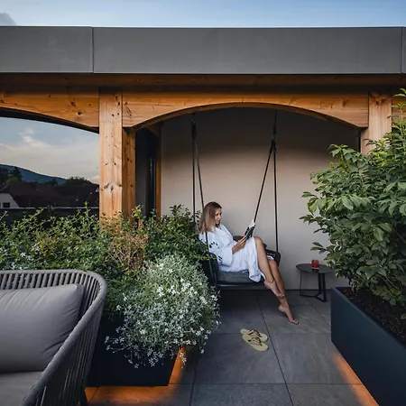 Le Parc Devient Yona Hotell Obernai