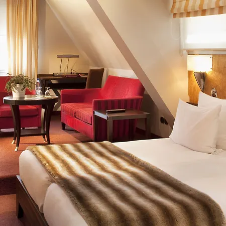 Le Parc Devient Yona 4*