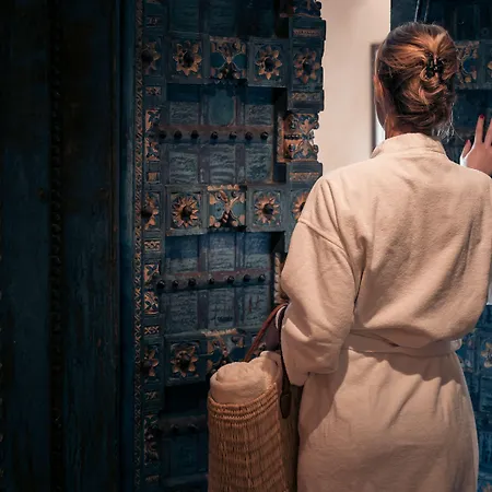 Hotel Le Parc Devient Yona 4*