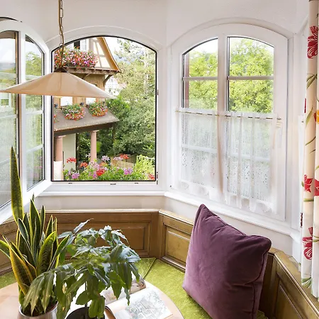 Le Parc Devient Yona 4*