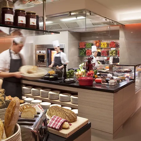 Hotel Le Parc Devient Yona 4*