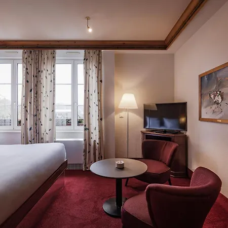 Yona Ex Le Parc Hotel 4*