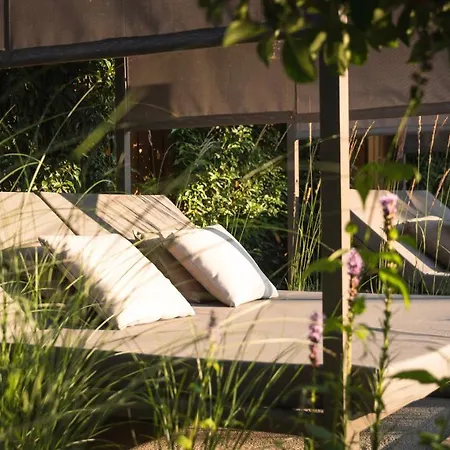 Le Parc & Yonaguni
