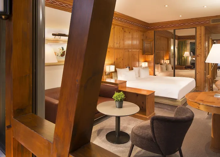 Hotel Le Parc Devient Yona
