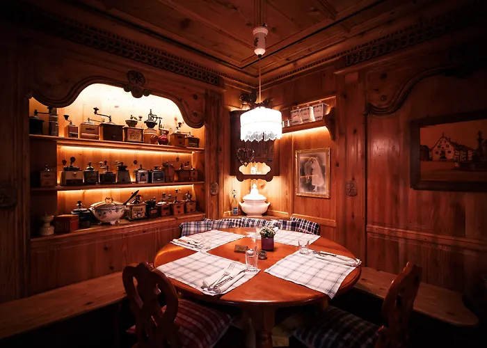 Yona Ex Le Parc Hotel Hotel 4*