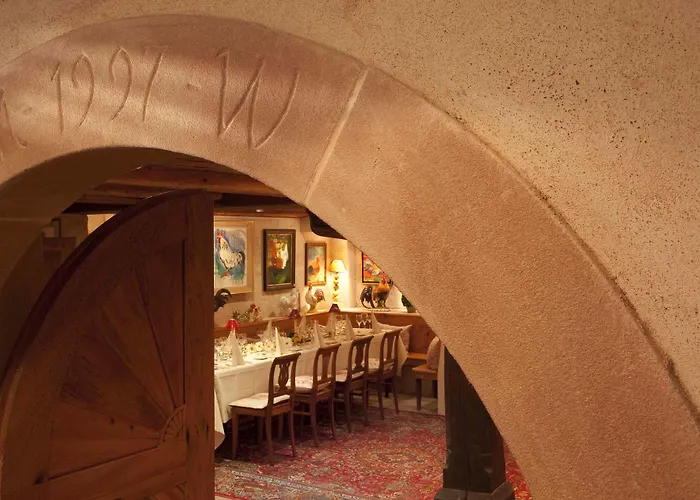 Yona Ex Le Parc Hotel Hotel 4*