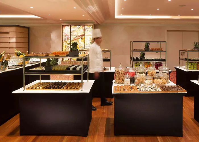 Hotel Yona Ex Le Parc Hotel 4*