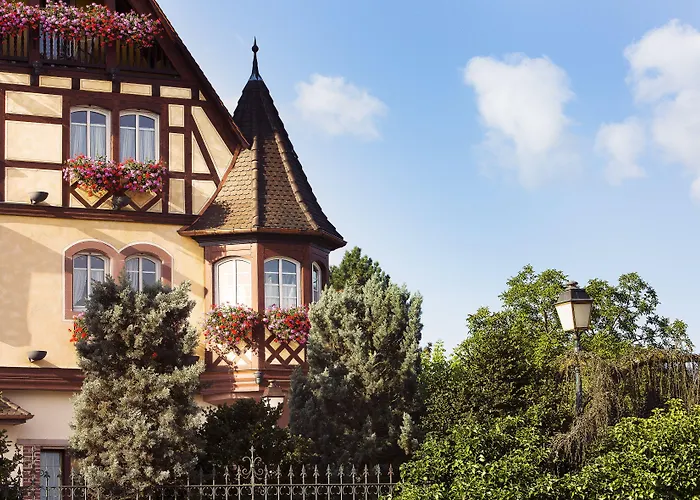 Yona Ex Le Parc Hotel Hotel 4*