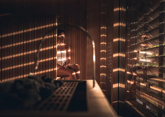 Yona Ex Le Parc Hotel Hotel