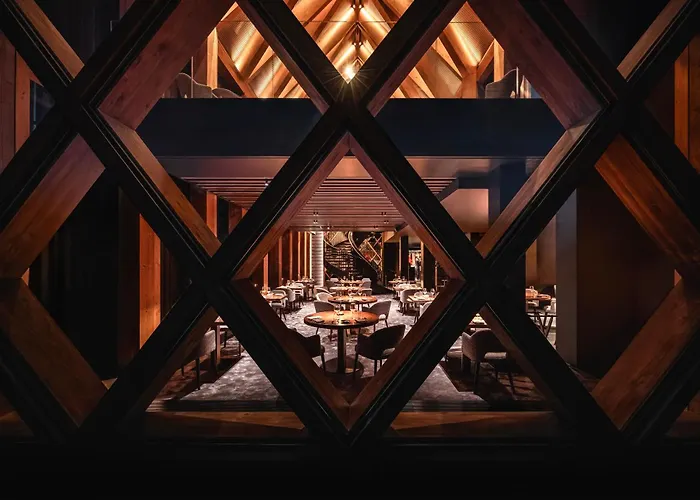 Yona Ex Le Parc Hotel