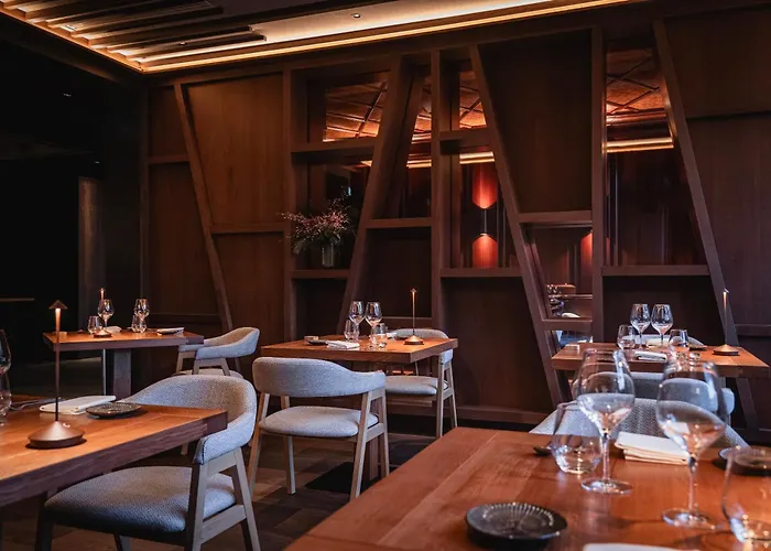 Hotel Yona Ex Le Parc Hotel 4*